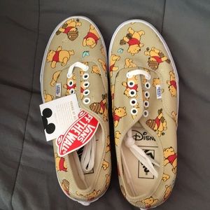 NWT Authentic Disney Winnie The Pooh Vans W9.5